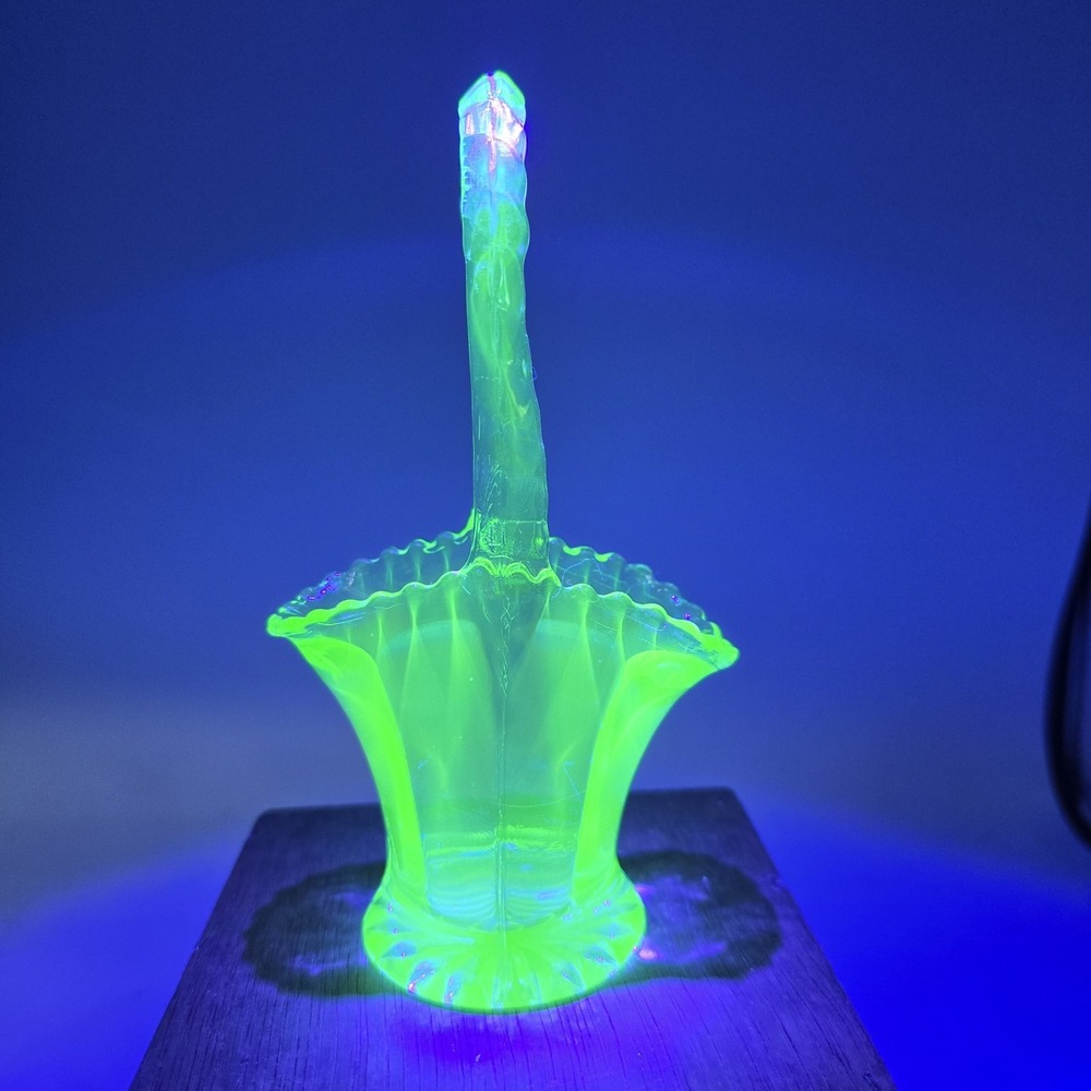 Duncan Miller Bride's Basket Uranium Glass 6" GLOWS Depression‎ Era Vintage